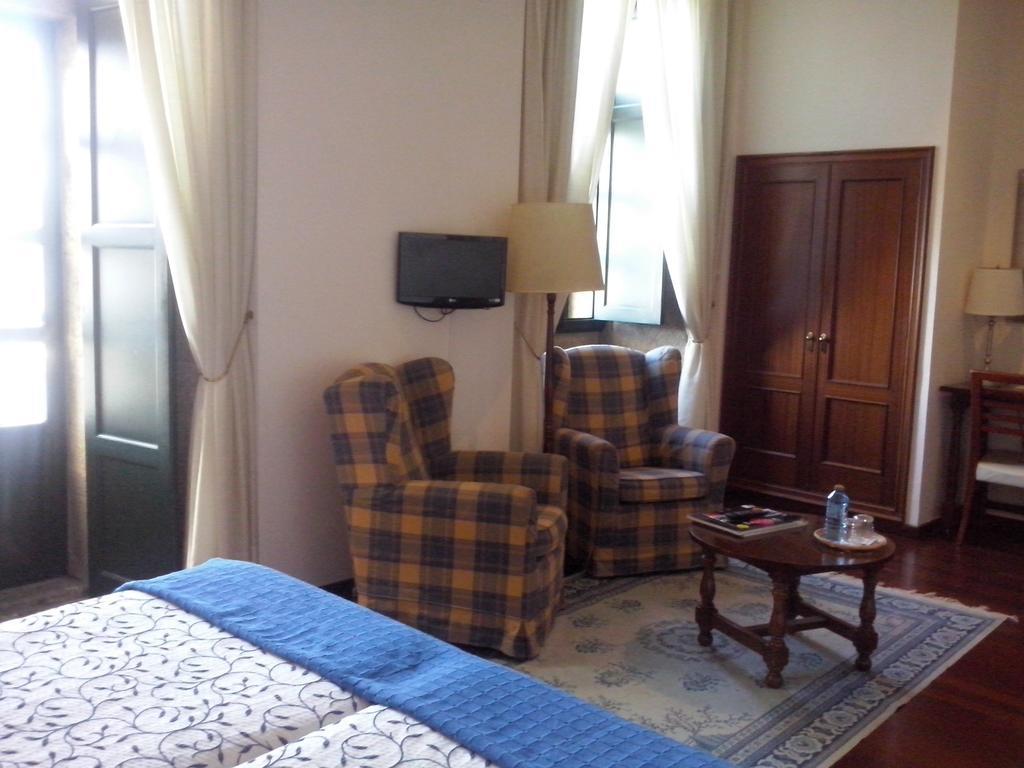 Pazo De Mendoza Hotel Baiona Room photo